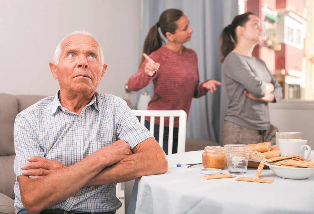 Bad domestic quarrel between family members at home